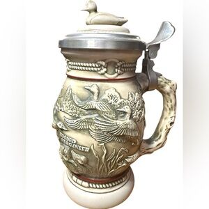 Avon Ducks Of The American Wilderness Lidded
Ceramic Beer Stein vintage 1988.
